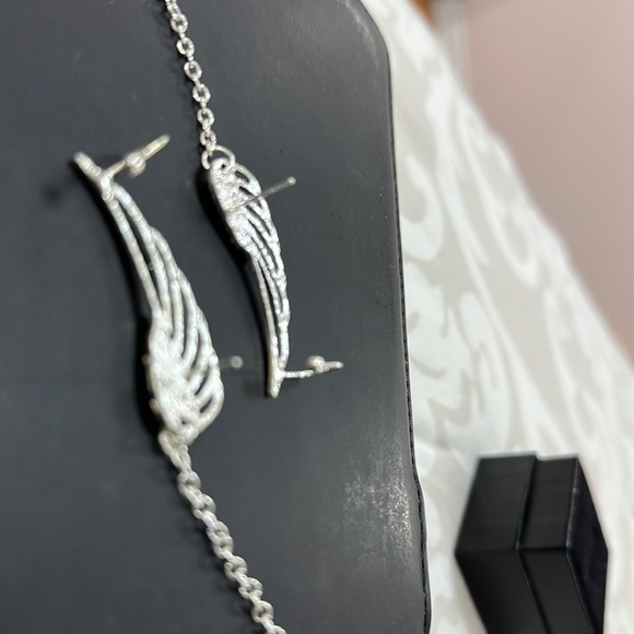 Angel wings Earrings - Picture 5 of 16